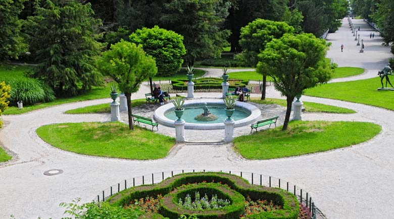 Парк и дворец Тиволи